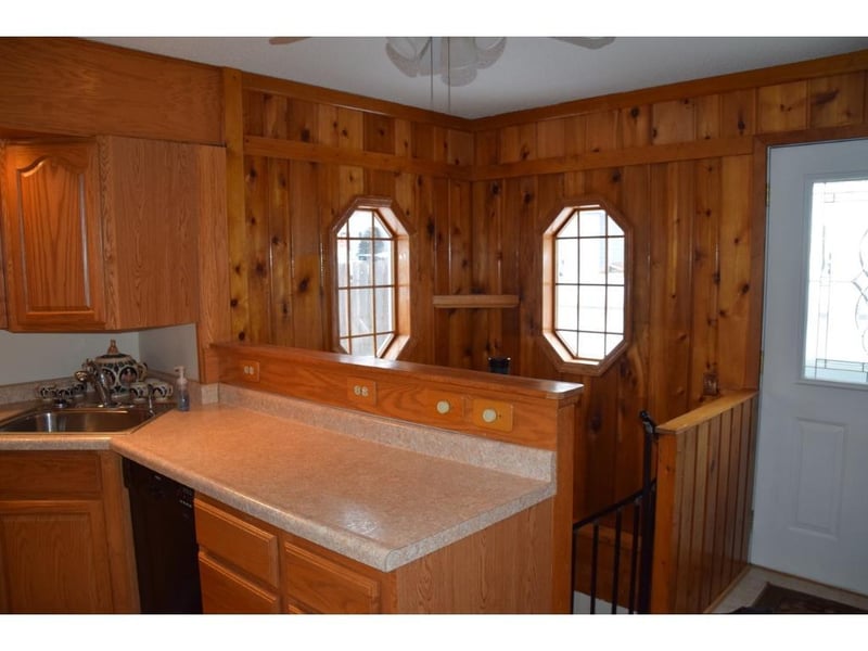29815 Glader Blvd, Chisago Lake Twp, MN 55045