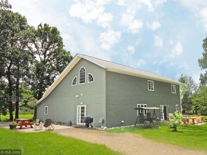 7978 185th St, Little Falls, MN 56345