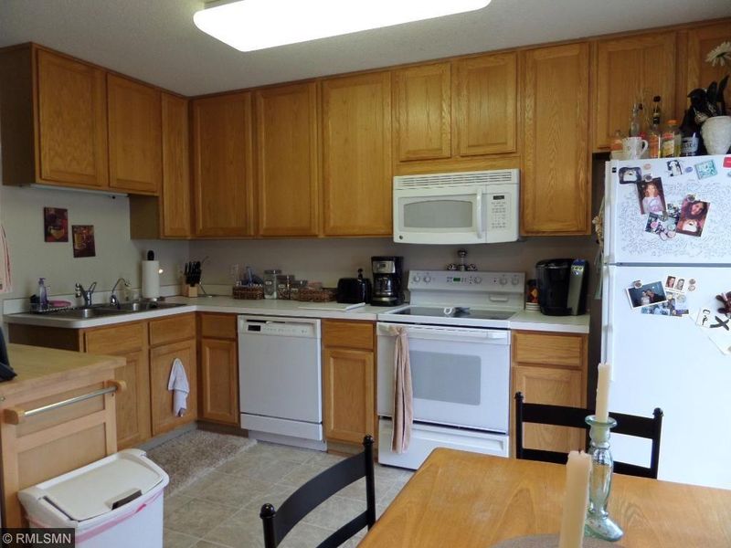 13220 Bush Ln, Eden Prairie, MN 55343
