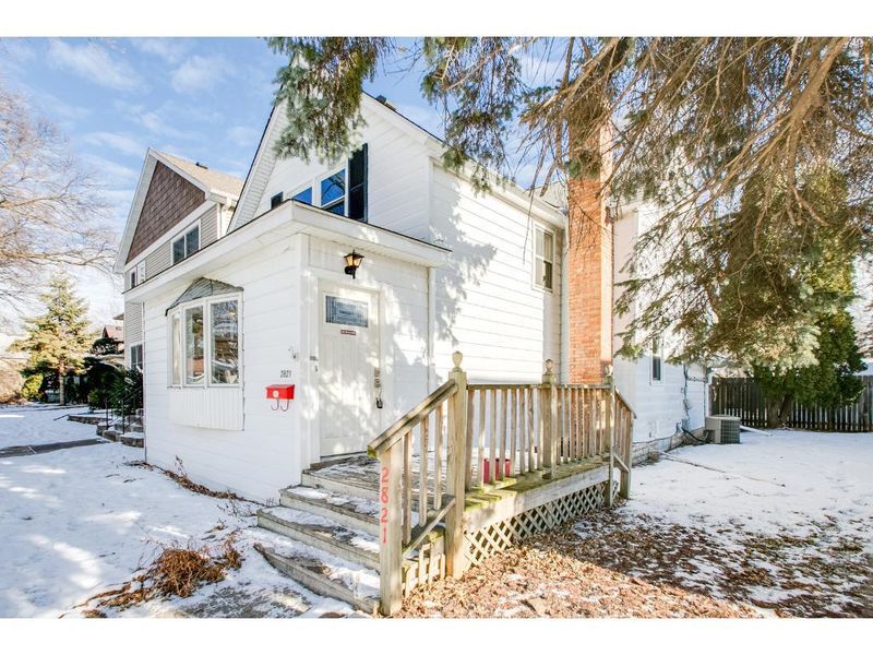 2821 42nd Ave S, Minneapolis, MN 55406