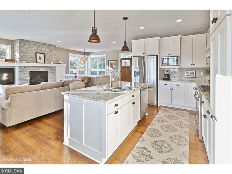 574 Nelson Rd, Independence, MN 55359
