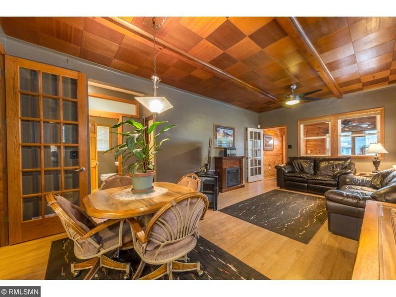 132 8th Ave S, South Saint Paul, MN 55075