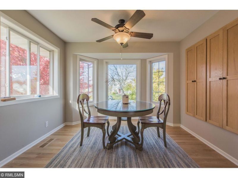 3425 Hartford Rd, Woodbury, MN 55125