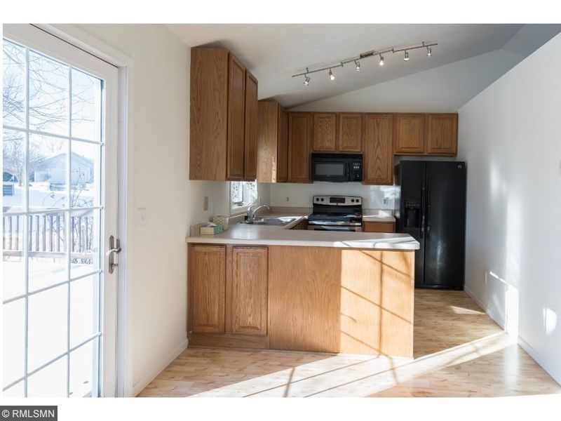 8564 Jorgensen Ave S, Cottage Grove, MN 55016