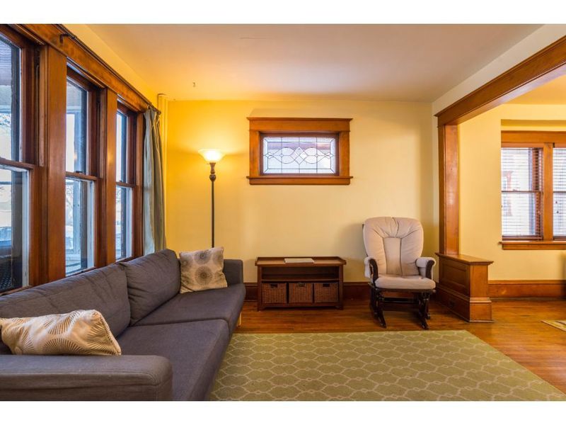 756 James Ave, Saint Paul, MN 55102