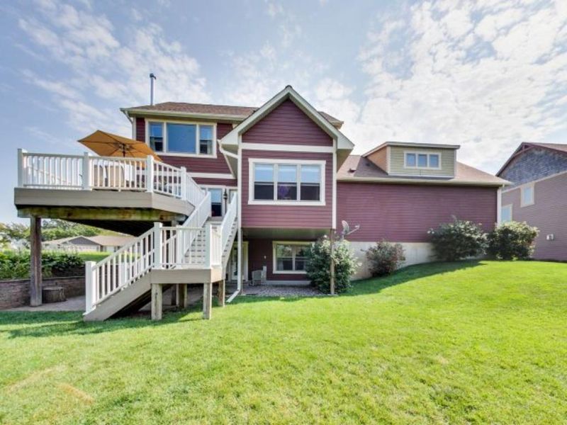 416 Sunflower Ct, Cannon Falls, MN 55009