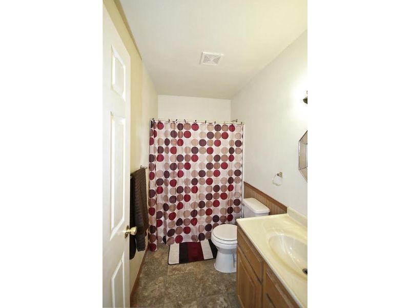 4692 Castle Cir, Lester Prairie, MN 55354