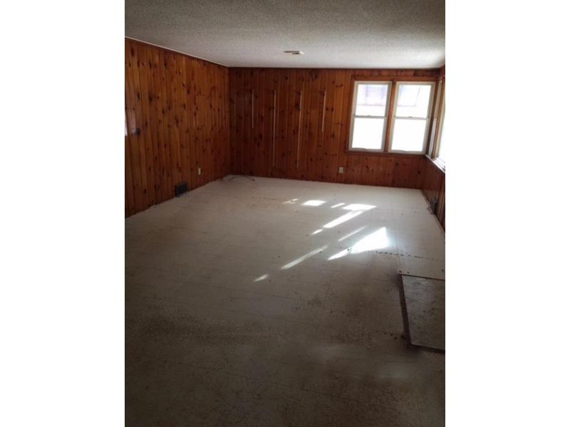709 Everett St N, Stillwater, MN 55082