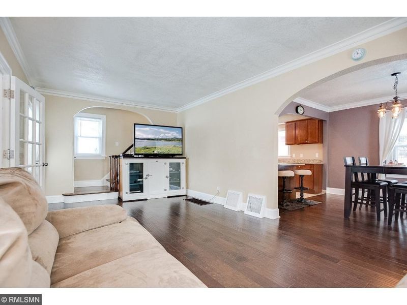 9945 Portland Ave S, Bloomington, MN 55420