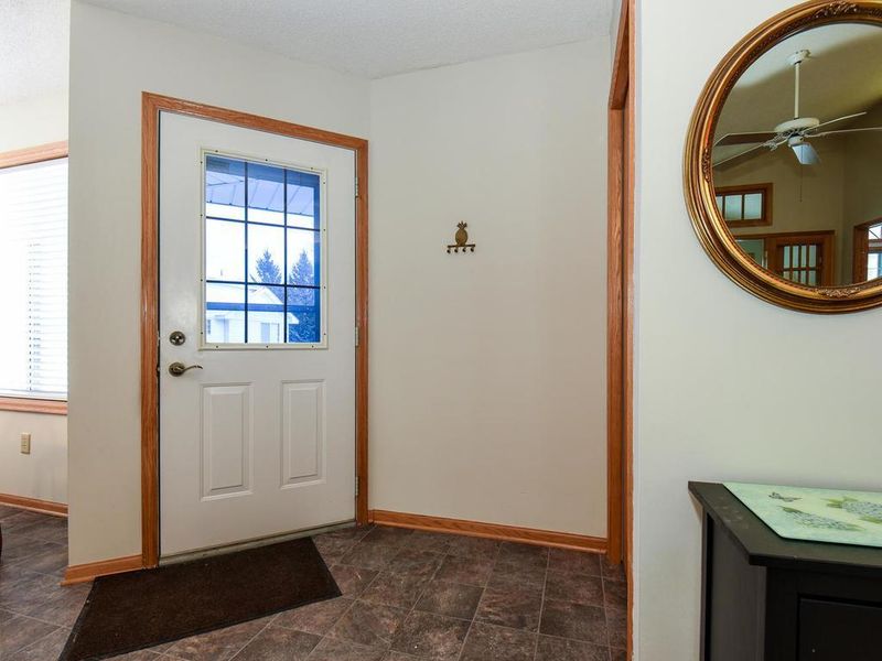8564 Corcoran Pa, Inver Grove Heights, MN 55076