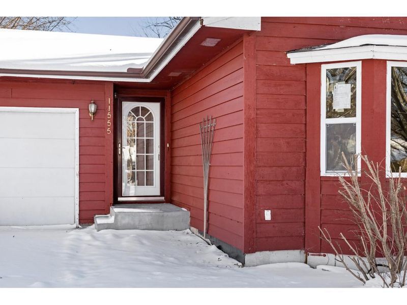 11555 7th St NE, Blaine, MN 55434