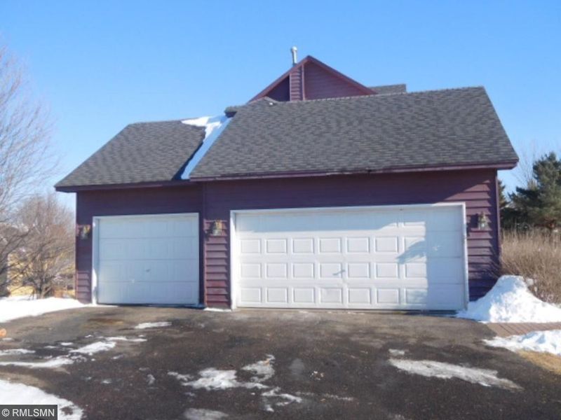 3751 Smithfield Curve, Woodbury, MN 55129