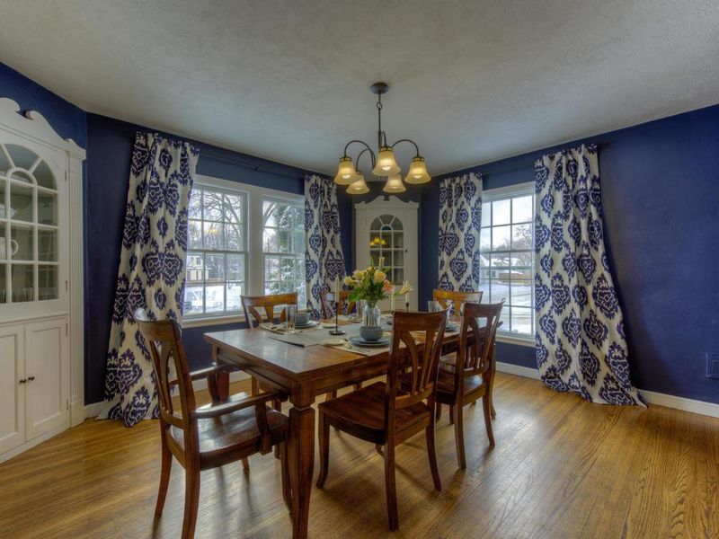 1935 Saint Anthony Pw, Minneapolis, MN 55418