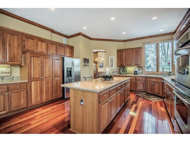 16480 73rd Ave N, Maple Grove, MN 55311