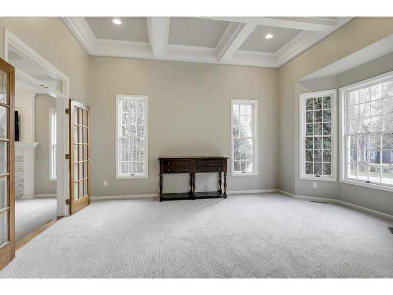 750 Wildridge Ct, Mahtomedi, MN 55115