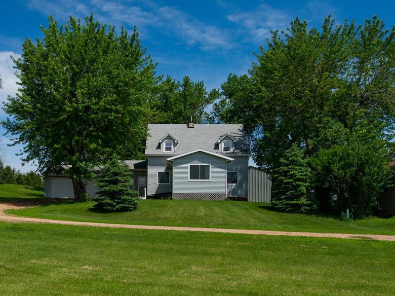 17690 42nd St, New Germany, MN 55367