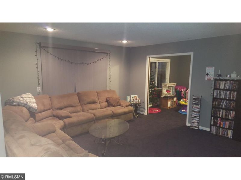 4338 Buckingham Ct, Vadnais Heights, MN 55127