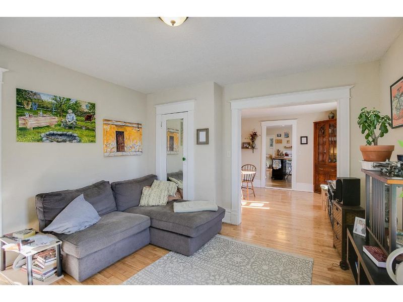 423 Fillmore St NE, Minneapolis, MN 55413
