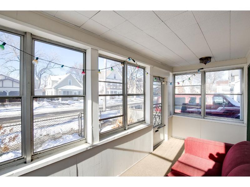423 Fillmore St NE, Minneapolis, MN 55413