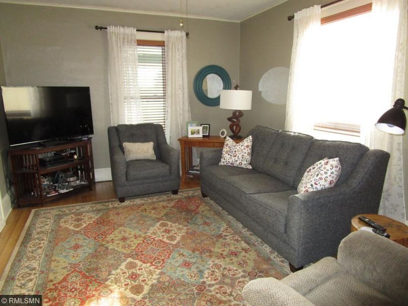 500 S 4th St S, Le Sueur, MN 56058