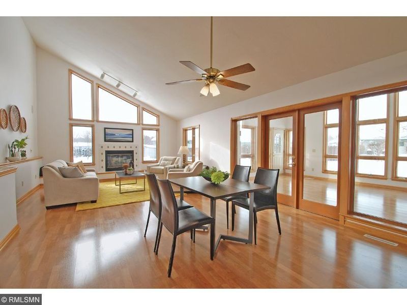953 Winter Ct, River Falls, WI 54022