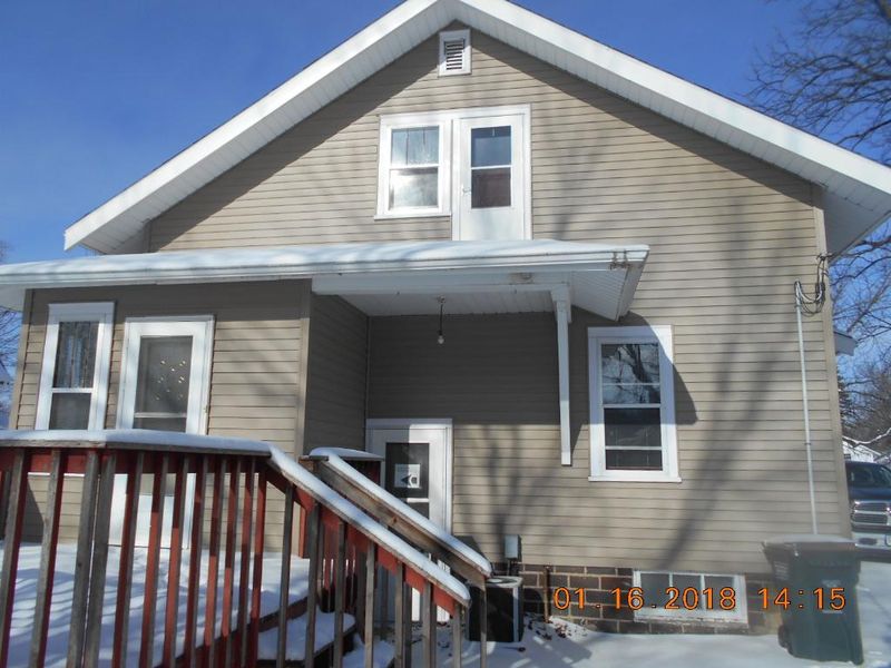 420 Main St E, Waterville, MN 56096