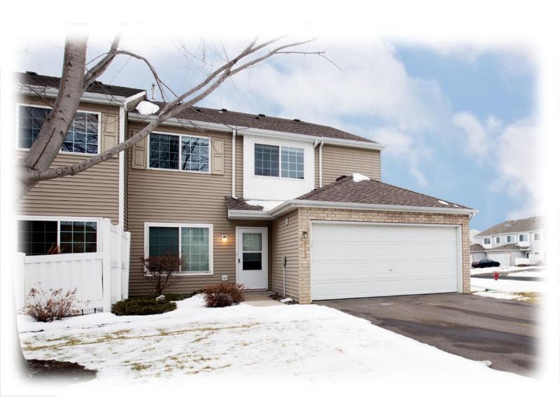 9253 Inland Ln N, Maple Grove, MN 55311
