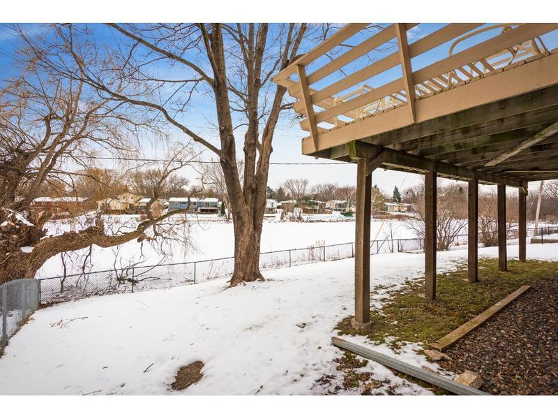 9109 40 1/2 Ave N, New Hope, MN 55427