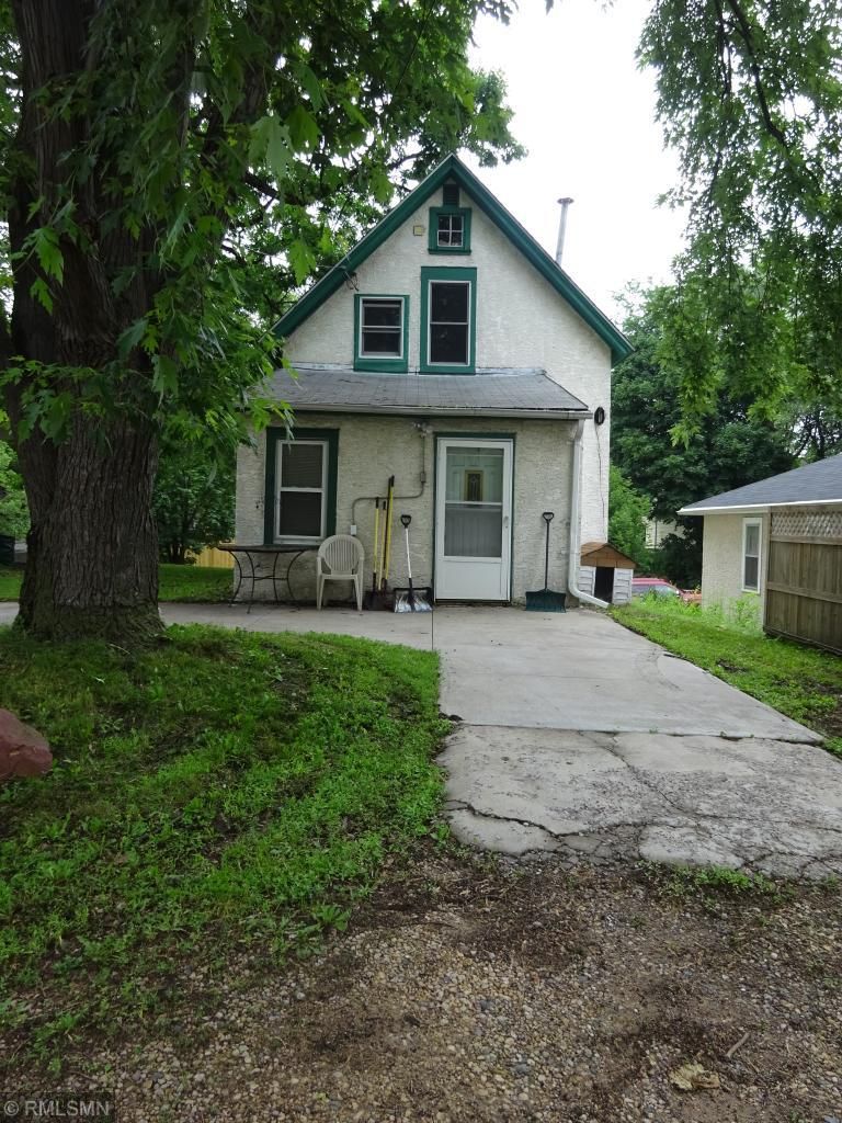 1138 6th St E, Saint Paul, MN 55106