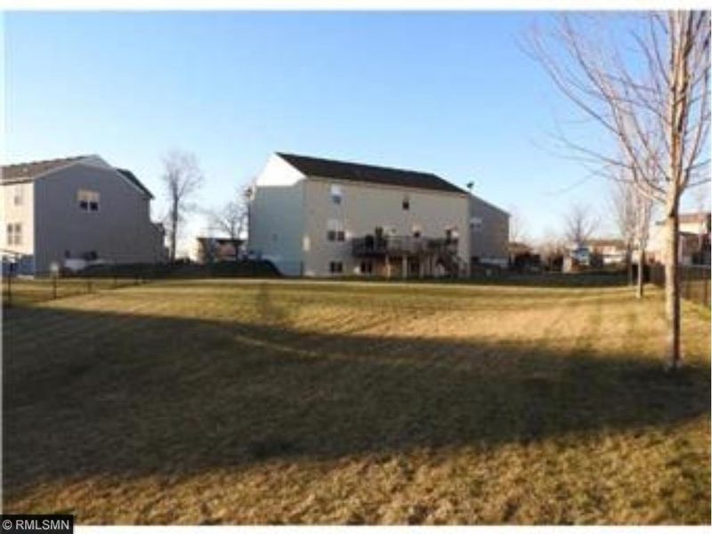 10142 43rd Ct NE, Saint Michael, MN 55376