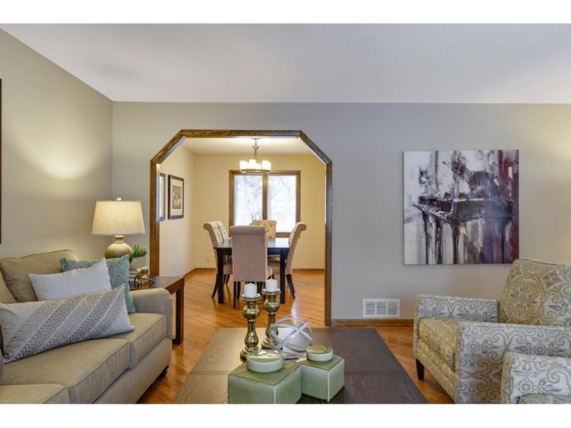 12330 Grouse St NW, Coon Rapids, MN 55448