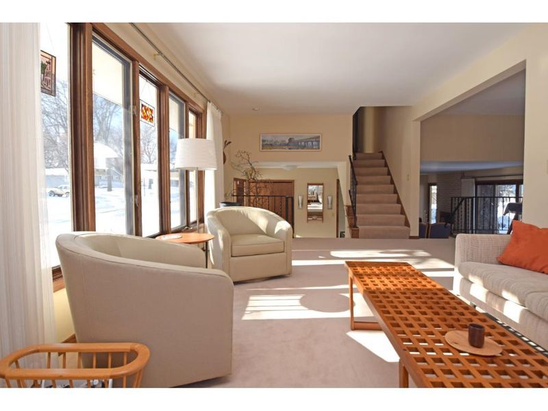 5900 Westmore Way, Golden Valley, MN 55422