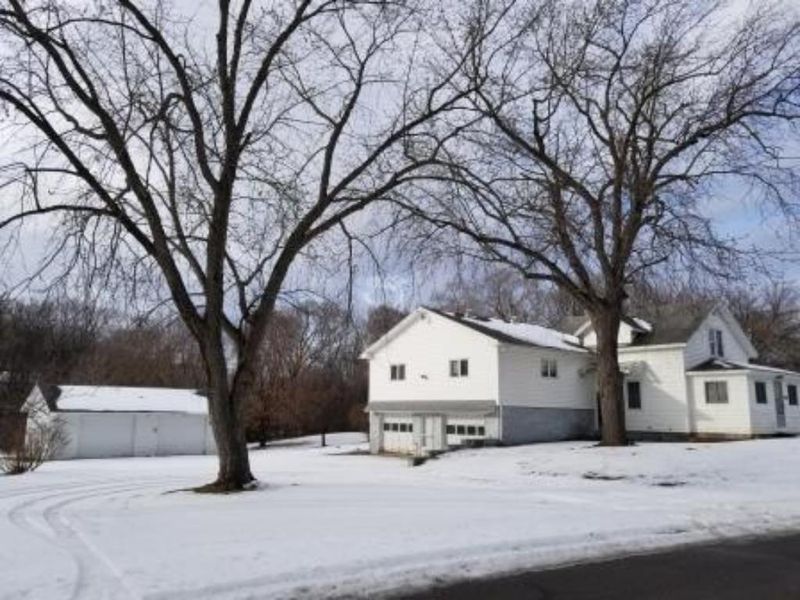 4038 Thomas Ave, Minnetonka, MN 55345