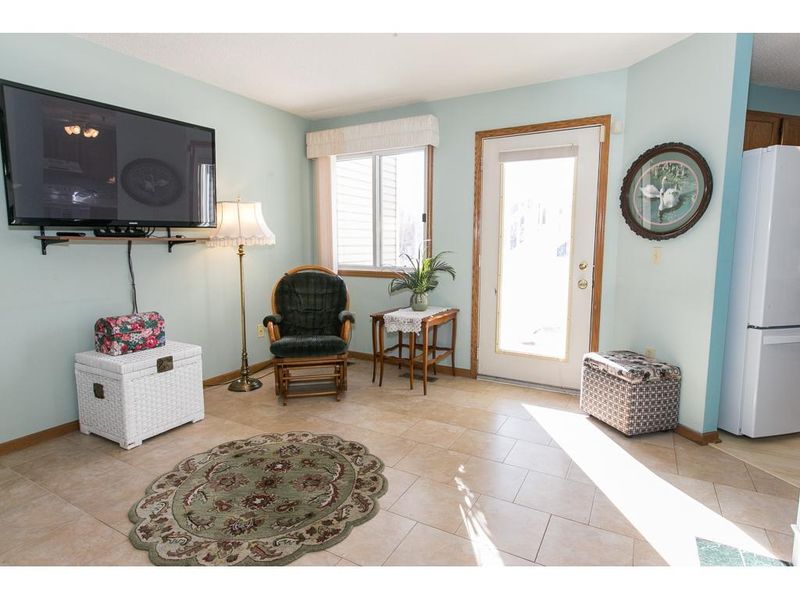 2523 Concord Way, Mendota Heights, MN 55120