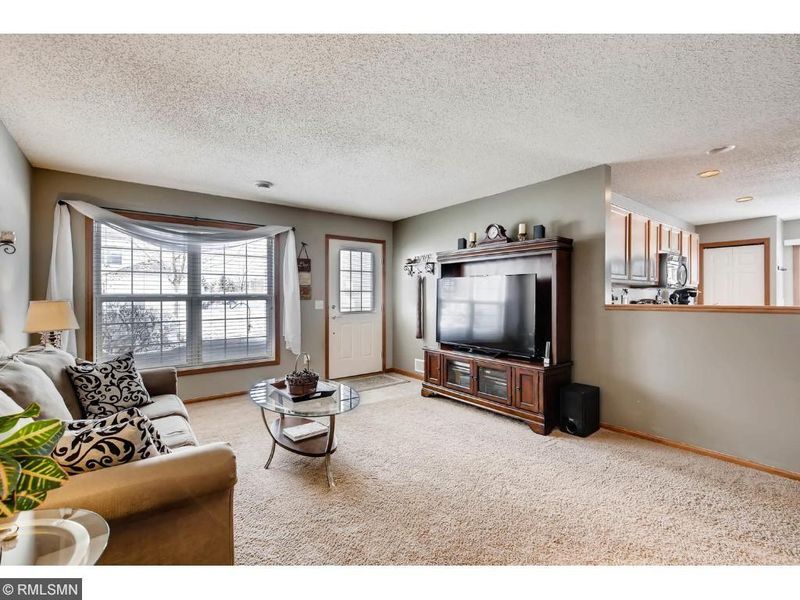 4820 149th St N #6, Hugo, MN 55038