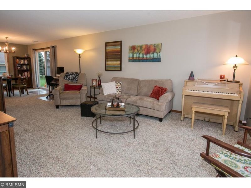 1822 Haralson Ct, Saint Peter, MN 56082