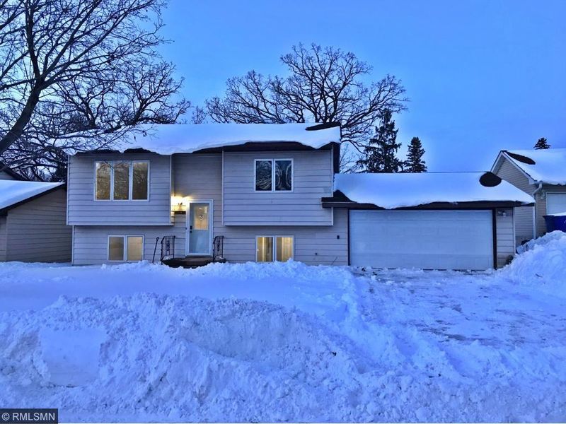 1547 Sims Ave, Saint Paul, MN 55106