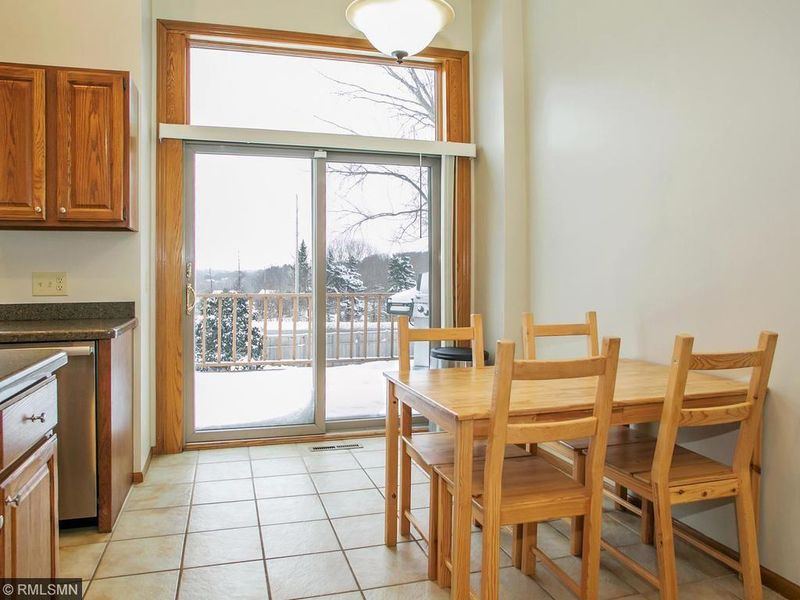 1418 Rocky Ln, Eagan, MN 55122
