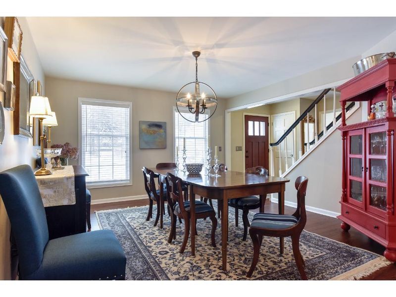 15807 West Oaks, Minnetonka, MN 55345