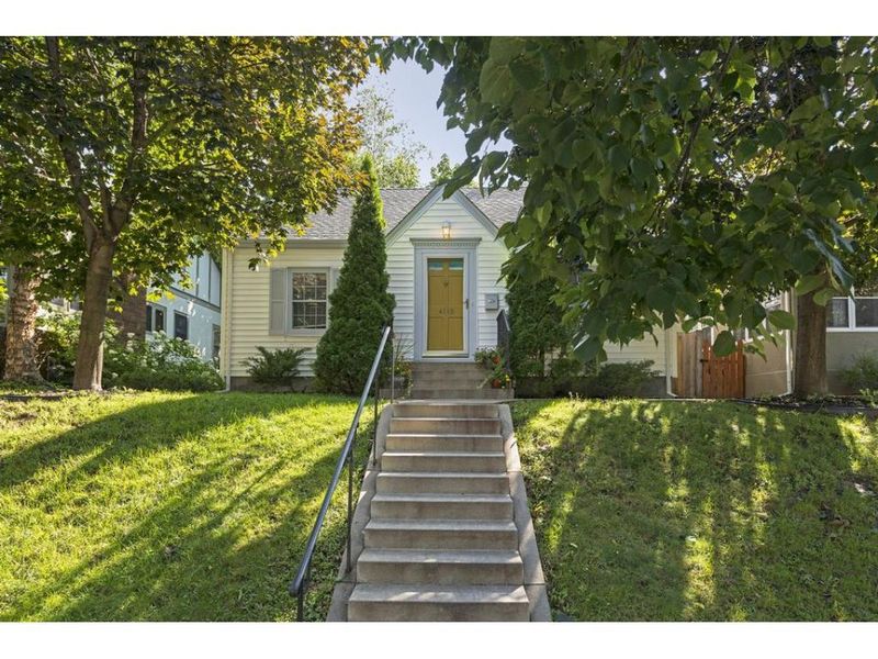 4115 Oakland Ave, Minneapolis, MN 55407