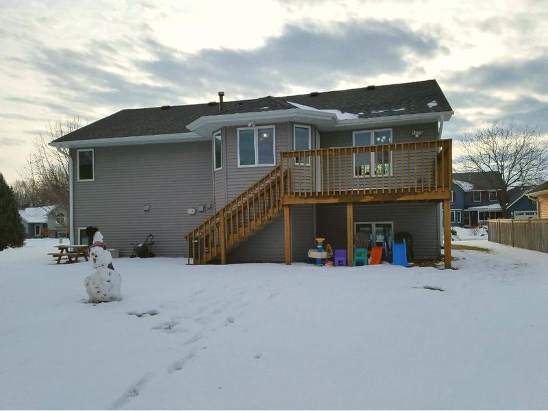 9512 79th St S, Cottage Grove, MN 55016