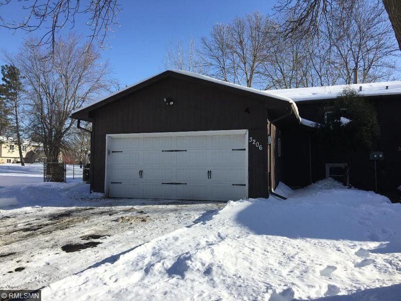 3206 Jurdy Ct S, Eagan, MN 55121