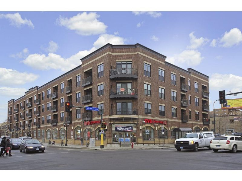 15 E Franklin Ave #328, Minneapolis, MN 55404