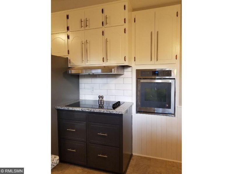 614 8th St, Gaylord, MN 55334
