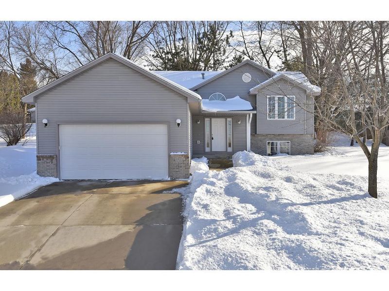1120 1st St SE, Faribault, MN 55021