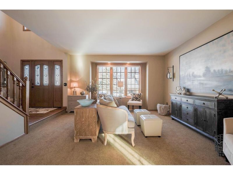 6706 129th St W, Apple Valley, MN 55124