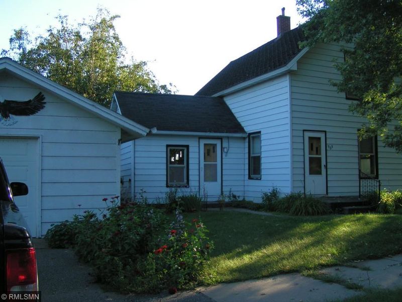 905 2nd St, Pepin, WI 54759