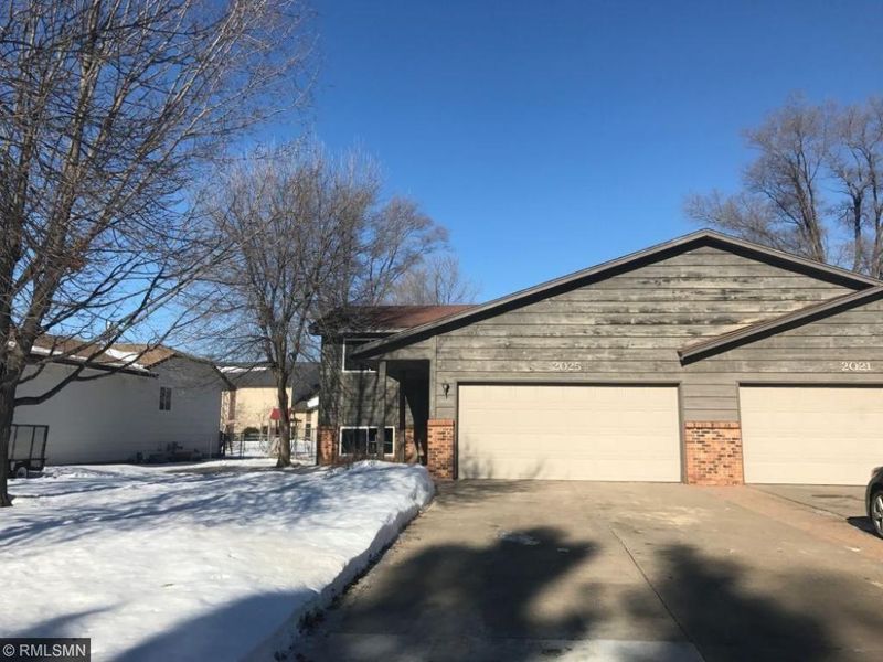2025 111th Ln NW, Coon Rapids, MN 55433
