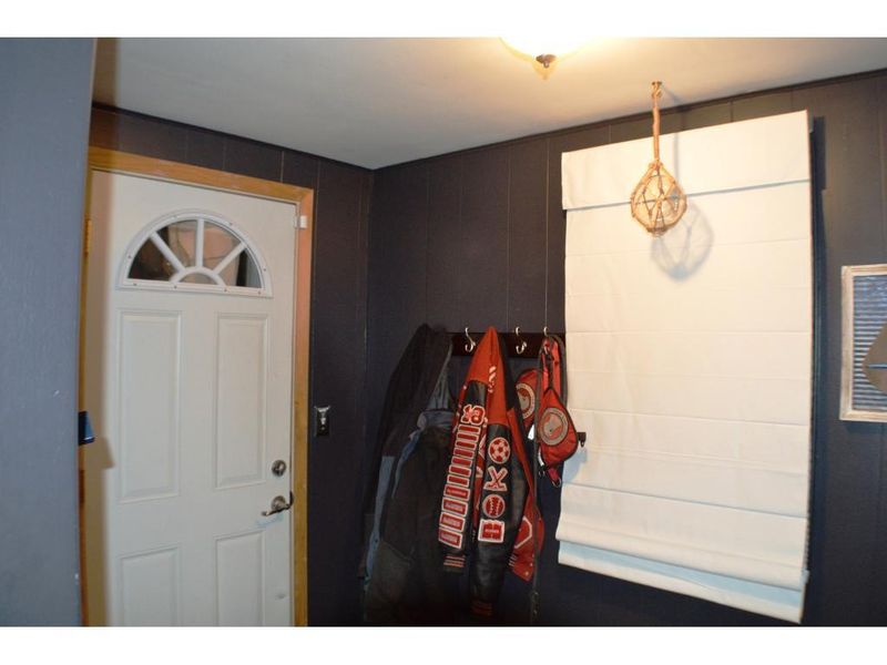 4 Pine Dr, Circle Pines, MN 55014