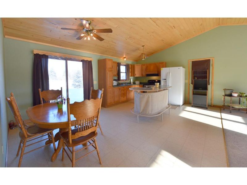 17298 Goshawk St, Mcgregor, MN 55760